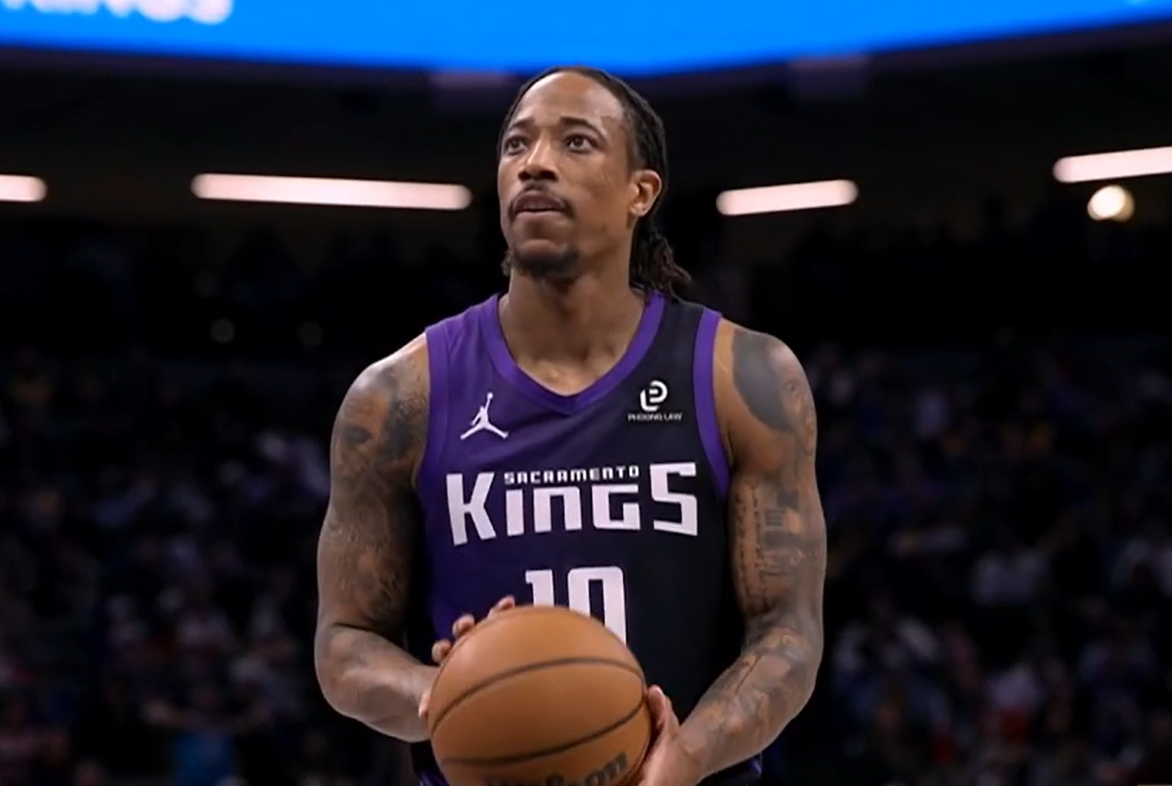 开云体育APP下载-东詹组合64分！湖人112-124国王，谁是3连败罪魁？赛后数据给答案