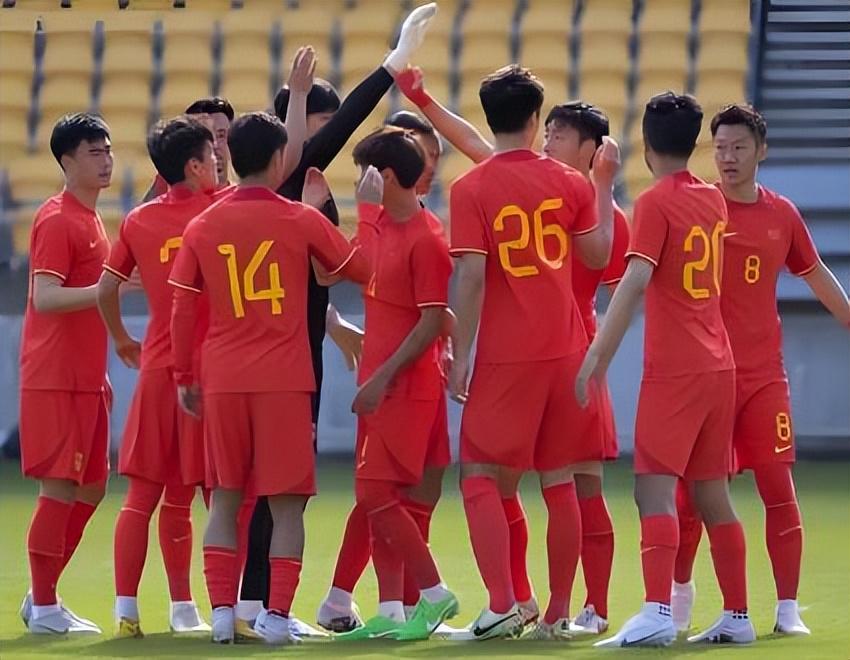 开云体育APP下载-U23国足踢泰国首发预测！蒯纪闻首次以主力身份出战，王钰栋替补